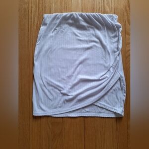 🦚3/$15🦚White Ribbed Mini Skirt